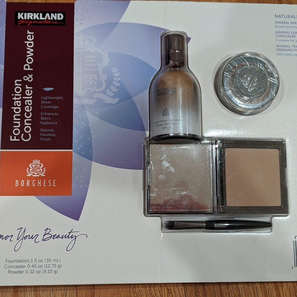 Brand new concealer/foundation/powder